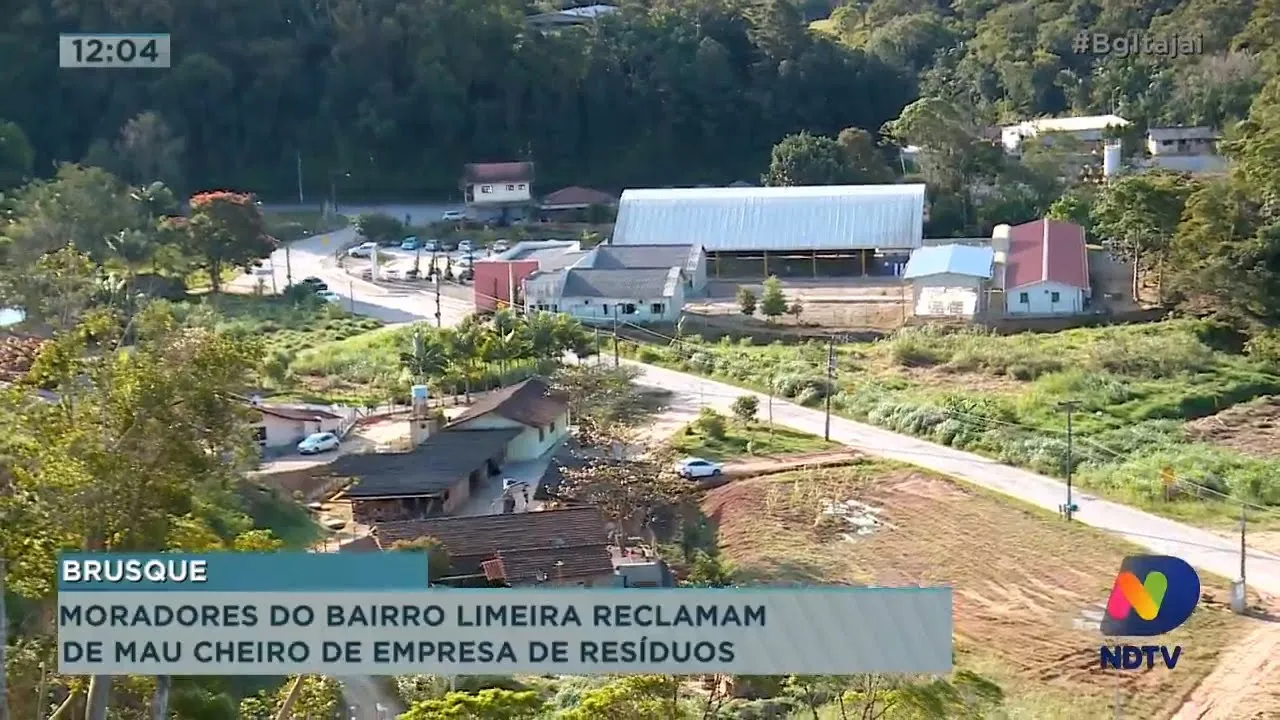 Moradores do bairro Limeira em Brusque reclamam de mau cheiro de empresa de resíduos