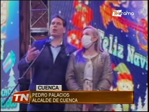 Se encendió el árbol de navidad más grande del país en el parque Miraflores