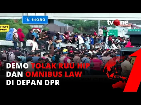 Kompak! Dua Kelompok Massa Ramai-ramai Geruduk Gedung DPR/MPR Tolak RUU HIP dan Cipta Kerja | tvOne