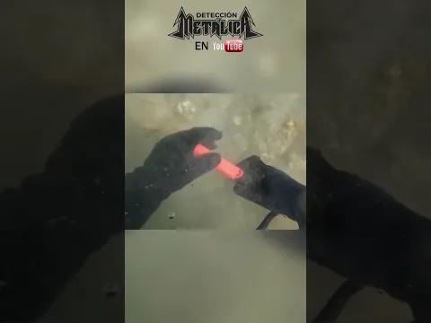 Exploración en bases de submarinos de la Segunda Guerra Mundial 💥#shorts