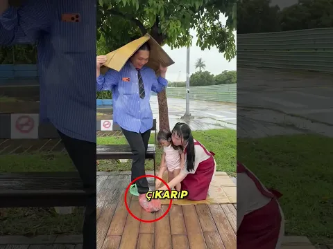 Bu dünyada hâlâ böyle insanlar var mı? 😕 #shorts