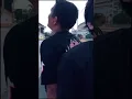 Download Lagu niat mau pegang tangan si cewe!! tapi malah megang tangan orang lain😅