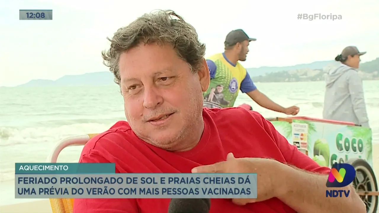 Feriado prolongado de sol e praias cheias dá uma prévia do verão com mais pessoas vacinadas