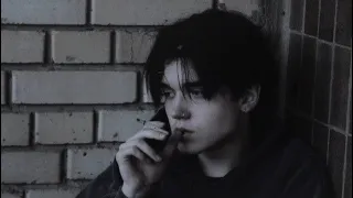 وكان مفروض تكون موجود في ايامي   مصري حزين  دندنها