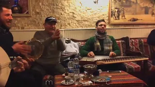اندلسيا تريو أنا بعشقك    دندنها