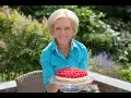 How old is Mary Berry what s her net worth who s her husband Paul Hunnings and how many