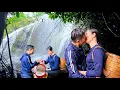 Download Lagu Waterfalls and mountains witnessed tears of happiness. Mr. Men proposed to Thuy _Ly Thanh Thuy. 