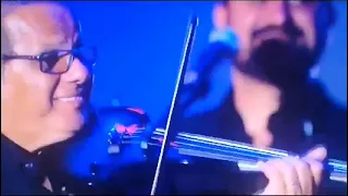 يبدع العازف نوري الجبوري في عزف منفرد مع الفنان كاظم الساهر حفل العلمين في مصر 