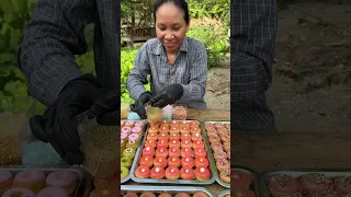 ធ្វើនំដូណាត់តូចៗសម្រាប់ក្មេងៗ