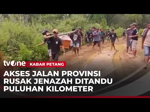 MIRIS! Warga Mamasa Tandu Jenazah Tempuh Puluhan Kilometer