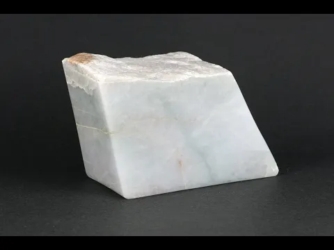 ミャンマー産 翡翠 原石 五面研磨 466g｜天然石 原石 通販 キラリ石