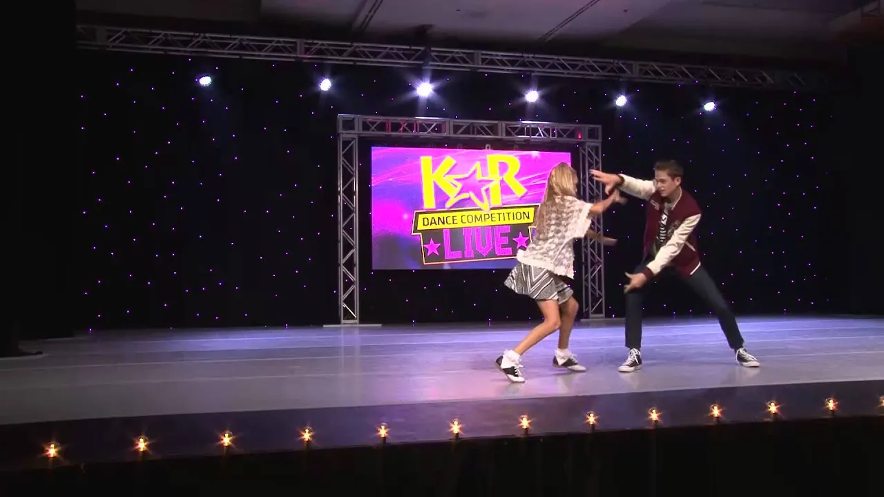 Mason Idler & Tatum Ramsey duo to "Teenage Love Affair" by Alicia Keys