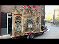 Draaiorgel de Bandiet speelt:  - Moet Dat Nou - Robert van Hemert & Donnie
