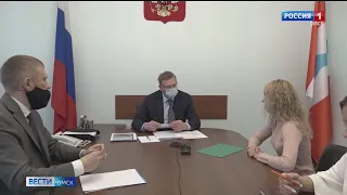 Губернатор Александр Бурков поручил отремонтировать Дом культуры в селе Любино Малороссы