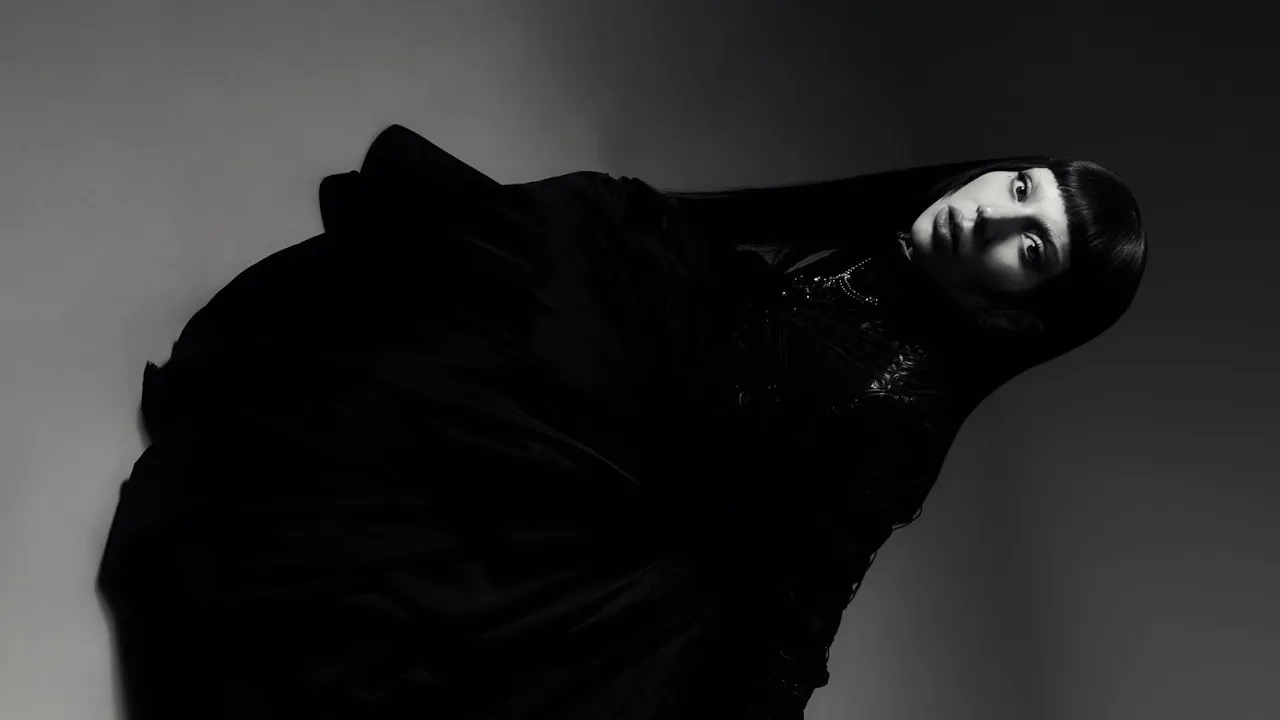 Lady Gaga - Abracadabra (HQ instrumental) Lady Gaga - Abracadabra (HQ instrumental)