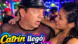 EL CATRIN QUEDA SORPRENDO CON EL BAILE DE ROXY LA BAILARINA NUEVA 
