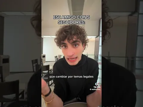 Tú amigo el que se cree famoso