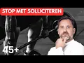 Lagu Stop Met Solliciteren. Begin Met Monetizen. (45+ Wake-Up Call)