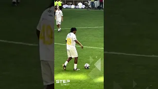 سحر رونالدينيو لا يزال حاضرا 