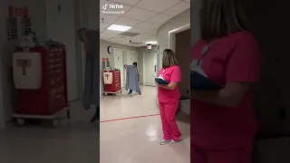 هي بنت هبله 