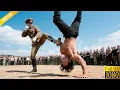 Tawanan perang itu ternyata jago kung fu, mengalahkan musuh dengan 'Jurus Handstand'.