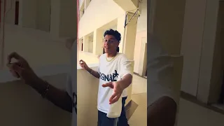 المدرسة كلها وقفت تسقف له الطالب اللي قدر يبهر الكل بإبداعه وثقته في نفسه 