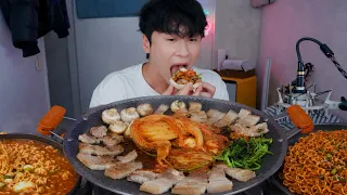 지하실에서 삼겹살에 양파쌈 그리고 그 기름으로 볶은 불닭볶음면을 먹는 43세 영포티의 끔찍한 삶