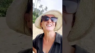 Rock climbing and boat building… yes please! 🤩 🇹🇭 #sailingfamily #thailand #boatlife