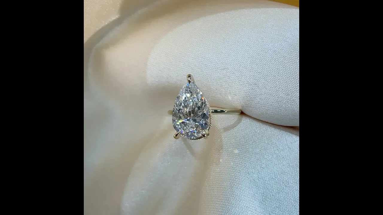 Elora丨Hidden Halo 3CT Pear Lab Diamond Ring with Basket Setting