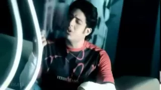                                   محمد حماقي بتضحك دندنها