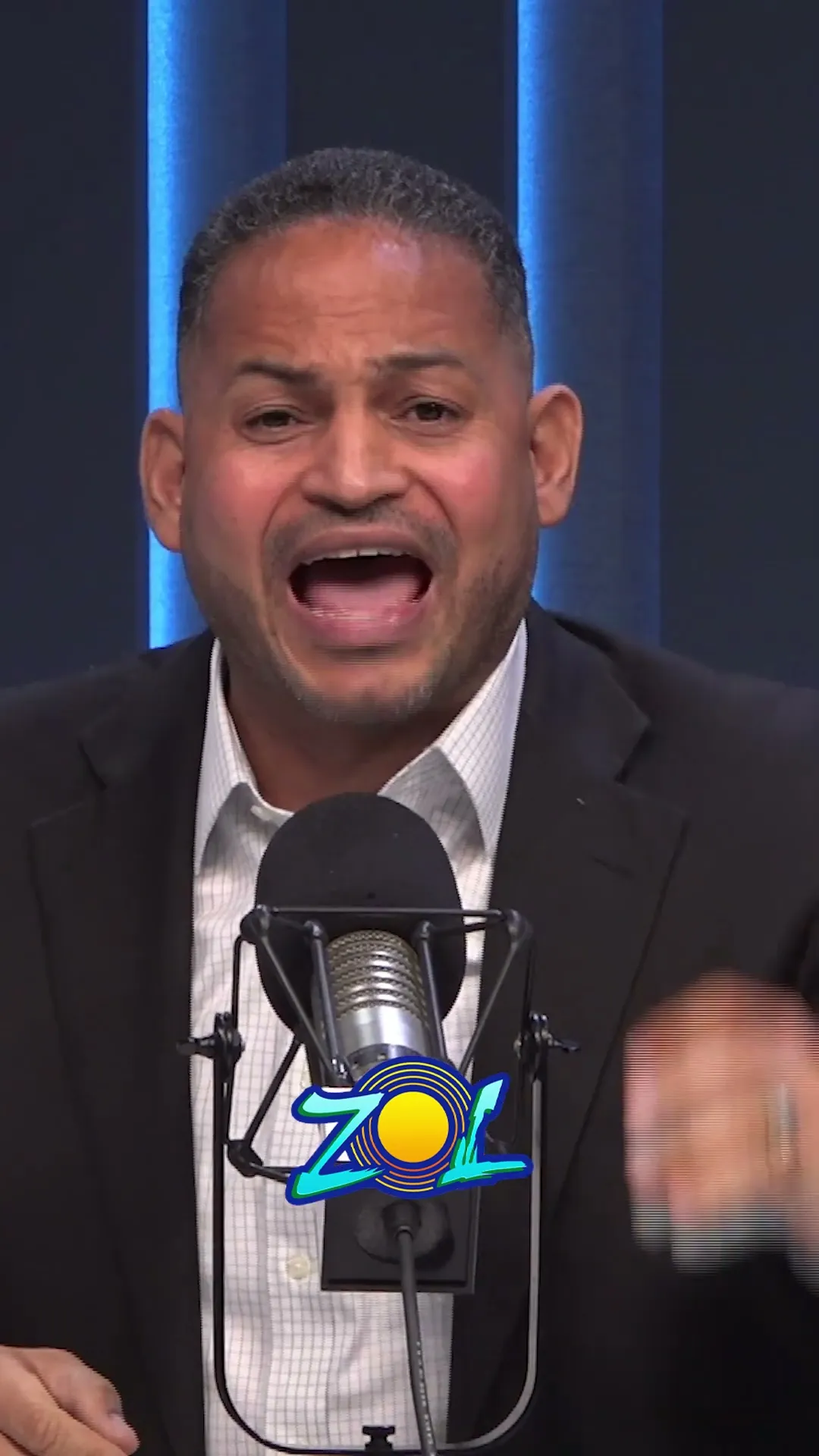 NO SE PUEDE GANAR VOTOS VIOLANDO LA LEY