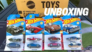 Hot Wheels M Case Ferrari Porsche IWC 2027 Sneaks