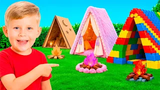 Anak-anak belajar saling mendukung dan berbagi rumah bermain