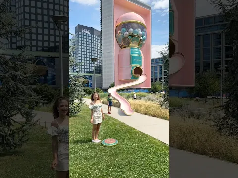A giant gumball machine.. but make it beauty ✨💄 #cgi #vfx #3d