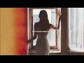 muna - kind of girl (lyric video)