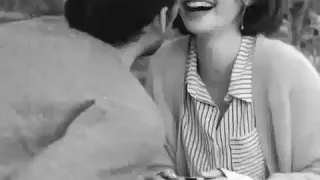 وايه يعني لو العشاق ف دنيتنا يزيدوا اتنين حالة واتس 