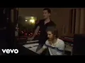 Download Lagu Maroon 5: Makes Me Wonder (Studio Demo)