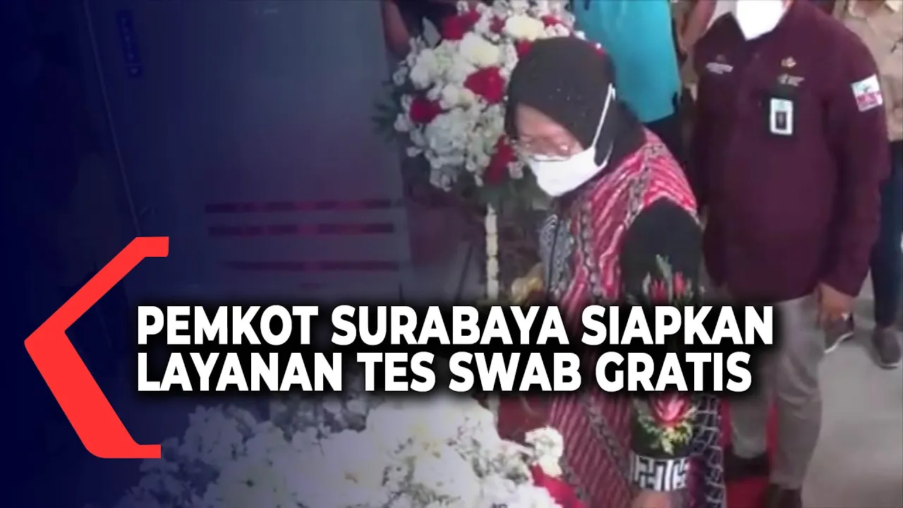 Salah menerima informasi, ratusan warga kota Surabaya antre untuk mendapatkan layanan swab gratis di. 