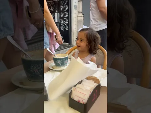 لقيت بنت ضايعة في إيطاليا 🇮🇹😂💔 Ahmad Mahroom