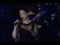 Download Lagu [Rare] Cuts Both Ways / I See Your Smile / Words Get in the (Live) Inauguration 1997 Gloria Estefan