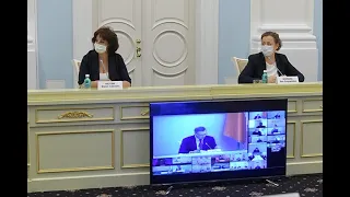 Александр Бурков провел совещание с главными врачами