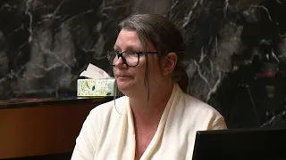 Shooter Ethan Crumbley s Mom Had Affair With Firefighter