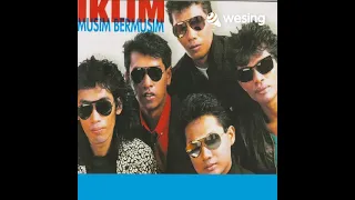 Download Patah Ranting Di Cermin Usia MP3