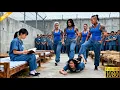 Lagu A prison thug bullies a newcomer—unaware the female inmate who's reading a book is a kung fu master.