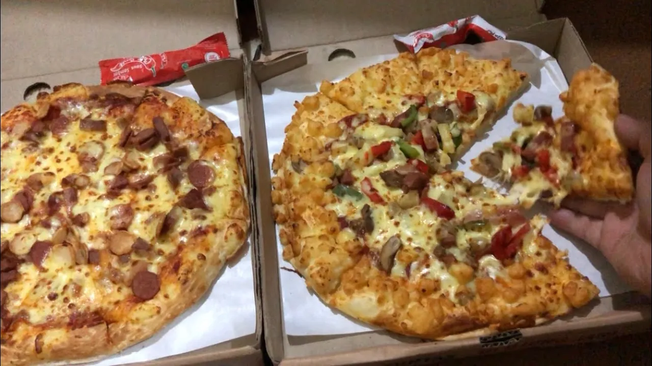 CARA BELI PIZZA HUT CUMA 0 RUPIAH !! | #VVLOG2 #PROMOPIZZAHUT