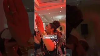 Oumaima Baazia اميمة باعزية محيحة فالعرس الطيح كتر من النيض  Oumaima Baazia اميمة باعزية محيحة فالعرس الطيح كتر من النيض