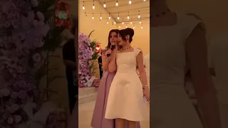 لانا ولين يغنوا اغنية فنانهم المفضل الشامي دندنها