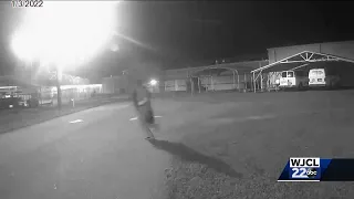 Manhunt Authorities continue search for escaped Effingham County inmate wanted for murder