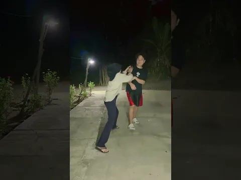 NGAJAKIN BERMAIN