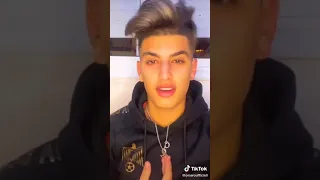 عمر يبكي و يغني على فراق حبه رباب عندما يعشق الرجال 